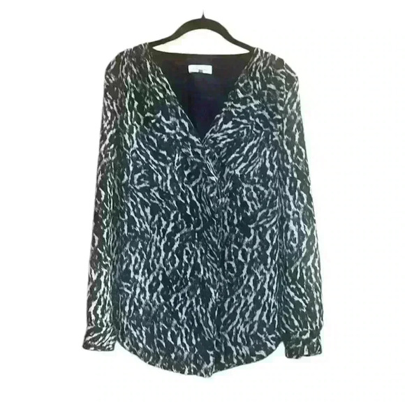 Calvin Klein animal print blouse w liner long sleeve front pockets and ruffle - Picture 1 of 8